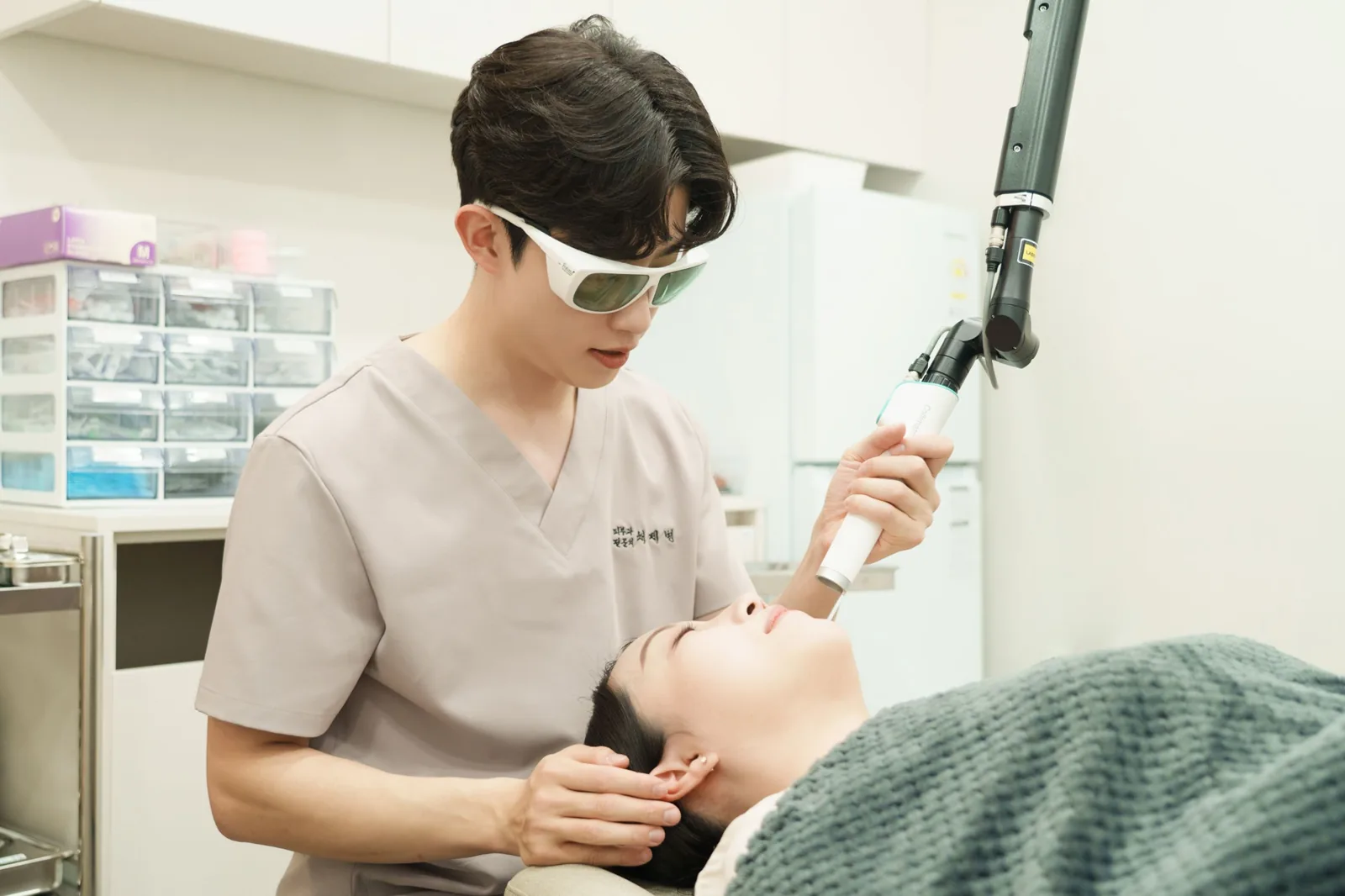 레이저 시술